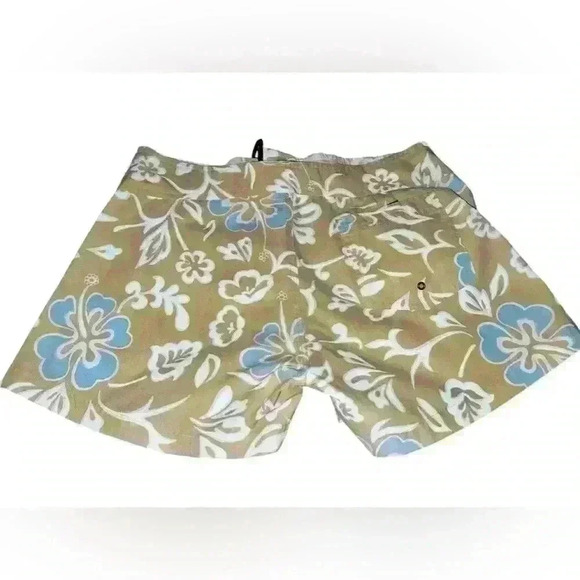 Makala Surf wear Board Shorts SZ L - Picture 4 of 5